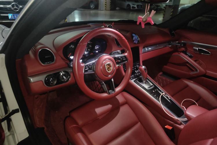Used Porsche 718 2023 Cayman Style Edition 2.0T Center Console