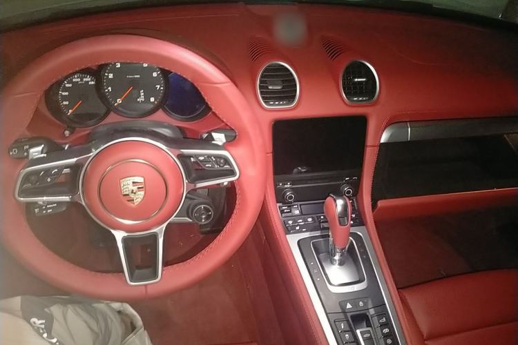 Used Porsche 718 2023 Boxster Style Edition 2.0T Center Console