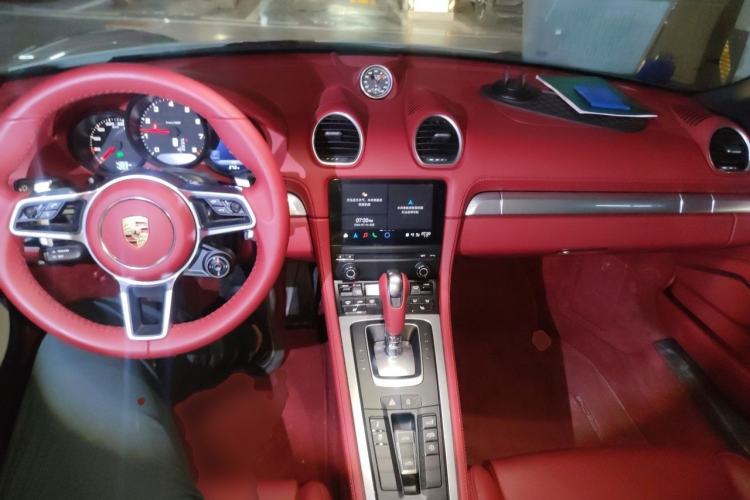 Used Porsche 718 2023 Boxster Style Edition 2.0T Center Console