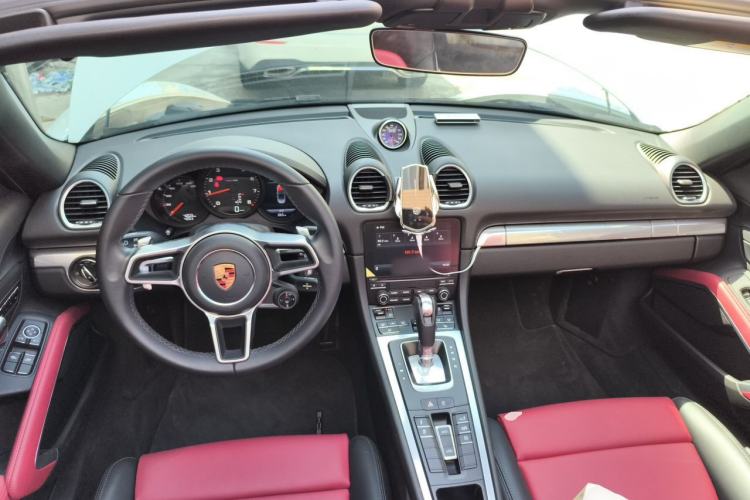 Used Porsche 718 2023 Boxster Style Edition 2.0T Center Console
