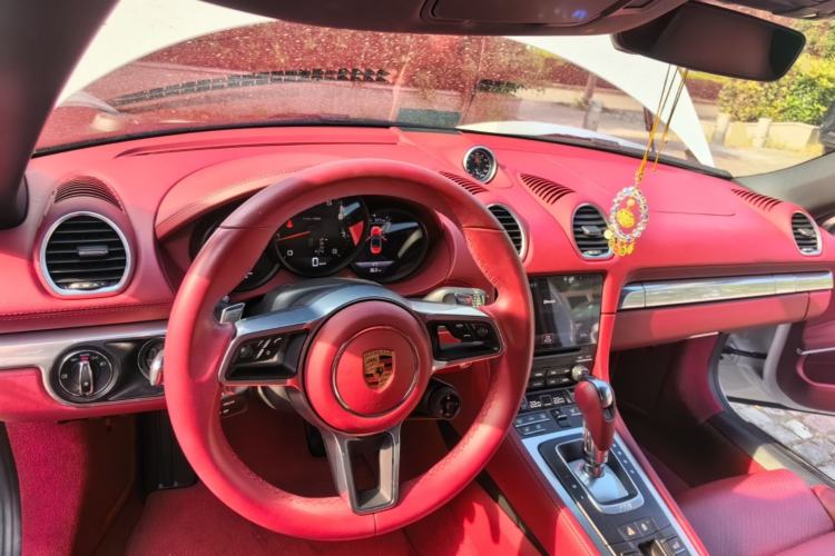 Used Porsche 718 2023 Boxster Style Edition 2.0T Center Console