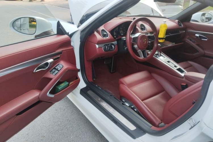 Used Porsche 718 2023 Boxster Style Edition 2.0T Driver Seat