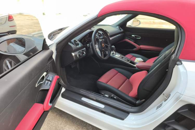 Used Porsche 718 2023 Boxster Style Edition 2.0T Driver Seat