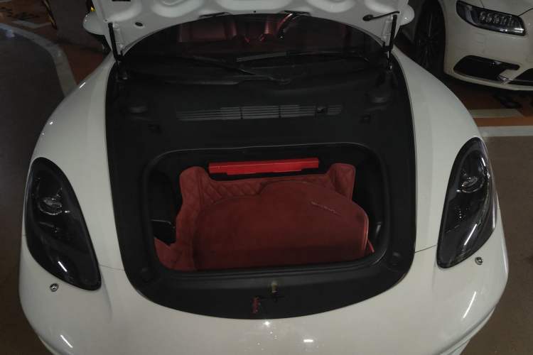 Used Porsche 718 2023 Cayman Style Edition 2.0T Engine Bay