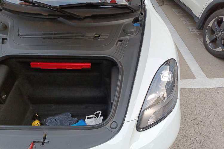 Used Porsche 718 2023 Cayman Style Edition 2.0T Engine Bay Left