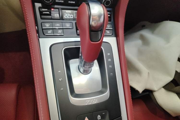 Used Porsche 718 2023 Boxster Style Edition 2.0T Gear Lever