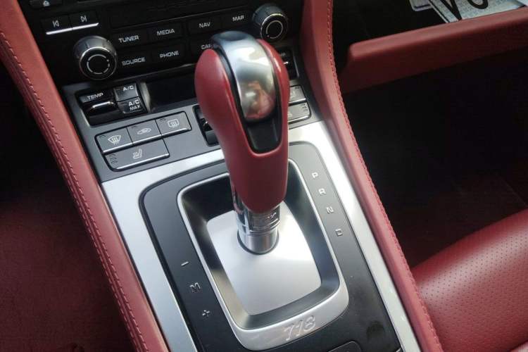 Used Porsche 718 2023 Boxster Style Edition 2.0T Gear Lever