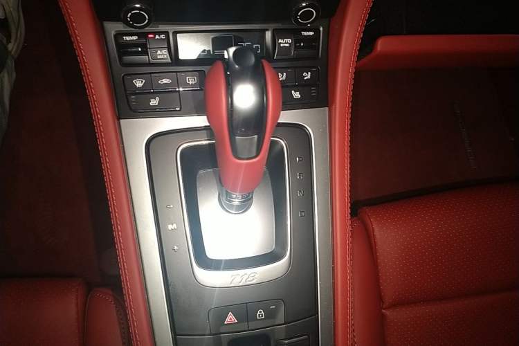Used Porsche 718 2023 Boxster Style Edition 2.0T Gear Lever