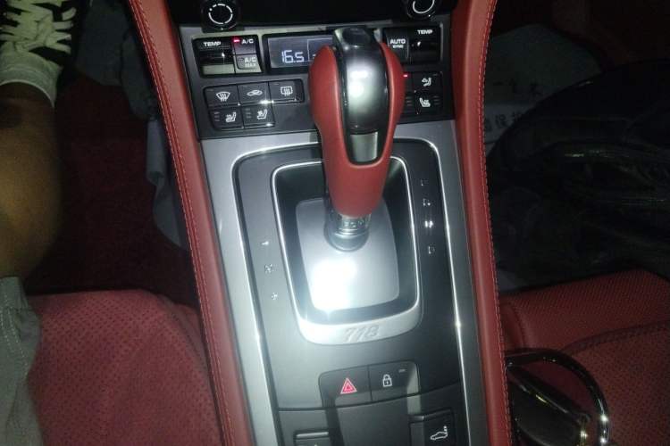 Used Porsche 718 2023 Cayman Style Edition 2.0T Gear Lever