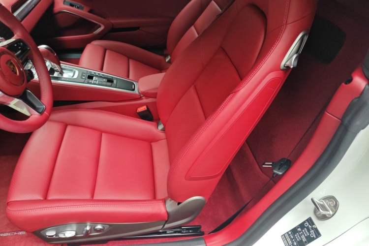 Used Porsche 718 2023 Boxster Style Edition 2.0T Interior 4