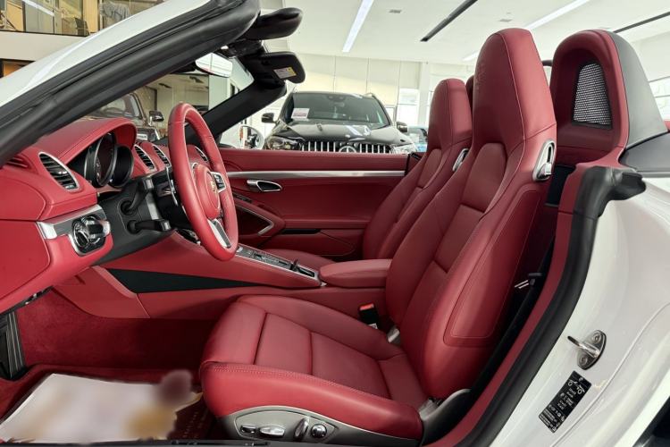 Used Porsche 718 2023 Boxster Style Edition 2.0T Interior 6