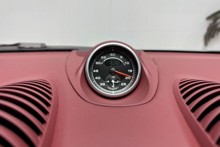 Used Porsche 718 2023 Cayman Style Edition 2.0T Interior 9