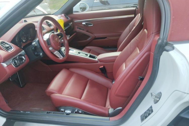 Used Porsche 718 2023 Boxster Style Edition 2.0T Left Front Seat