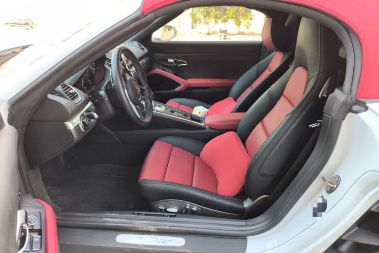 Used Porsche 718 2023 Boxster Style Edition 2.0T Left Front Seat