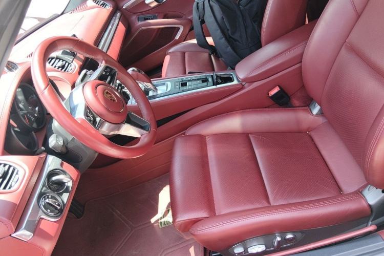 Used Porsche 718 2023 Boxster Style Edition 2.0T Left Front Seat