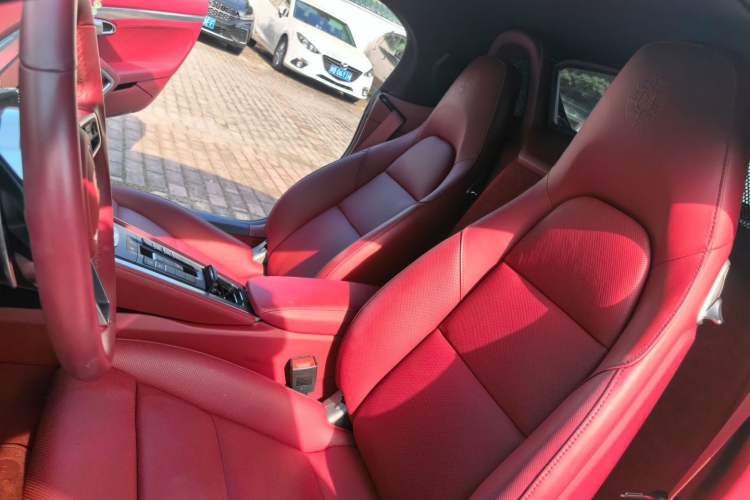 Used Porsche 718 2023 Boxster Style Edition 2.0T Left Front Seat
