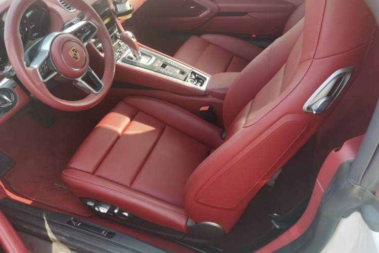 Used Porsche 718 2023 Boxster Style Edition 2.0T Left Rear Seat