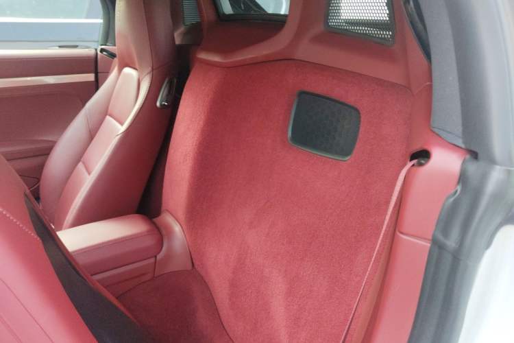 Used Porsche 718 2023 Boxster Style Edition 2.0T Left Rear Seat