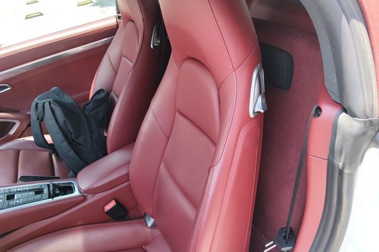 Used Porsche 718 2023 Boxster Style Edition 2.0T Left Rear Seat