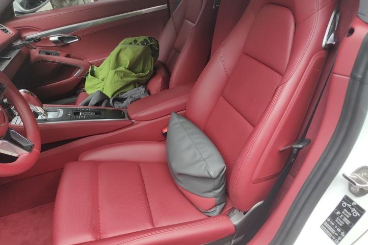 Used Porsche 718 2023 Boxster Style Edition 2.0T Left Rear Seat