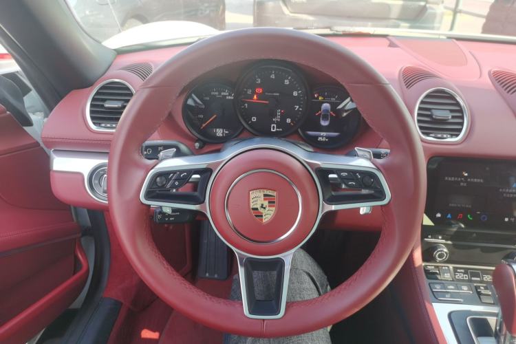 Used Porsche 718 2023 Boxster Style Edition 2.0T Steering Wheel