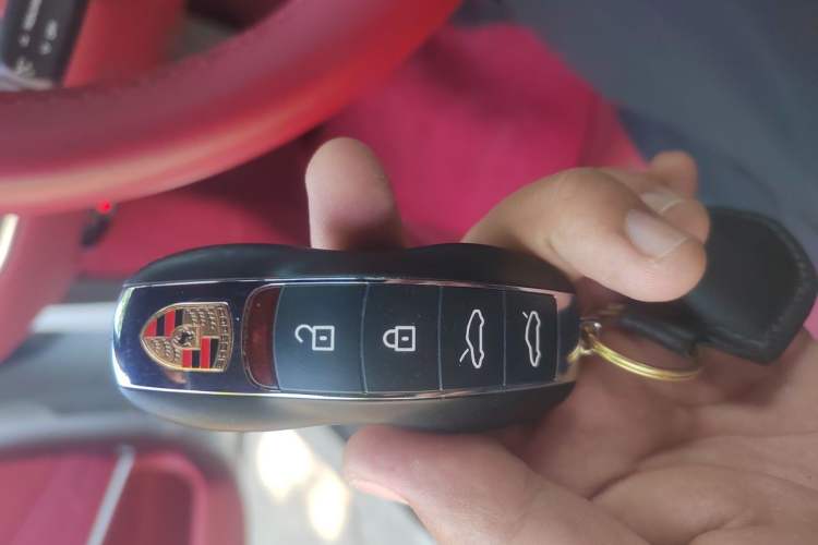 Used Porsche 718 2023 Boxster Style Edition 2.0T Vehicle Key