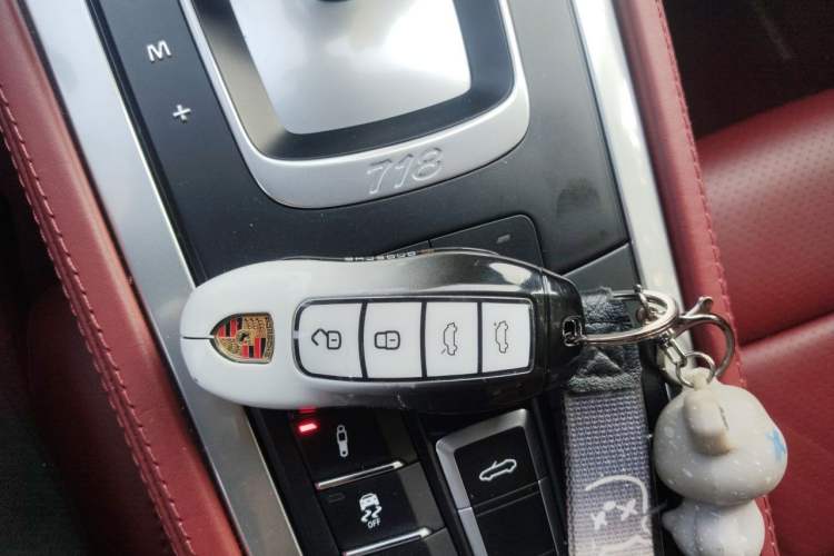 Used Porsche 718 2023 Boxster Style Edition 2.0T Vehicle Key
