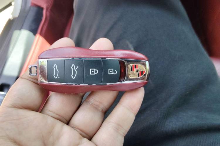 Used Porsche 718 2023 Boxster Style Edition 2.0T Vehicle Key