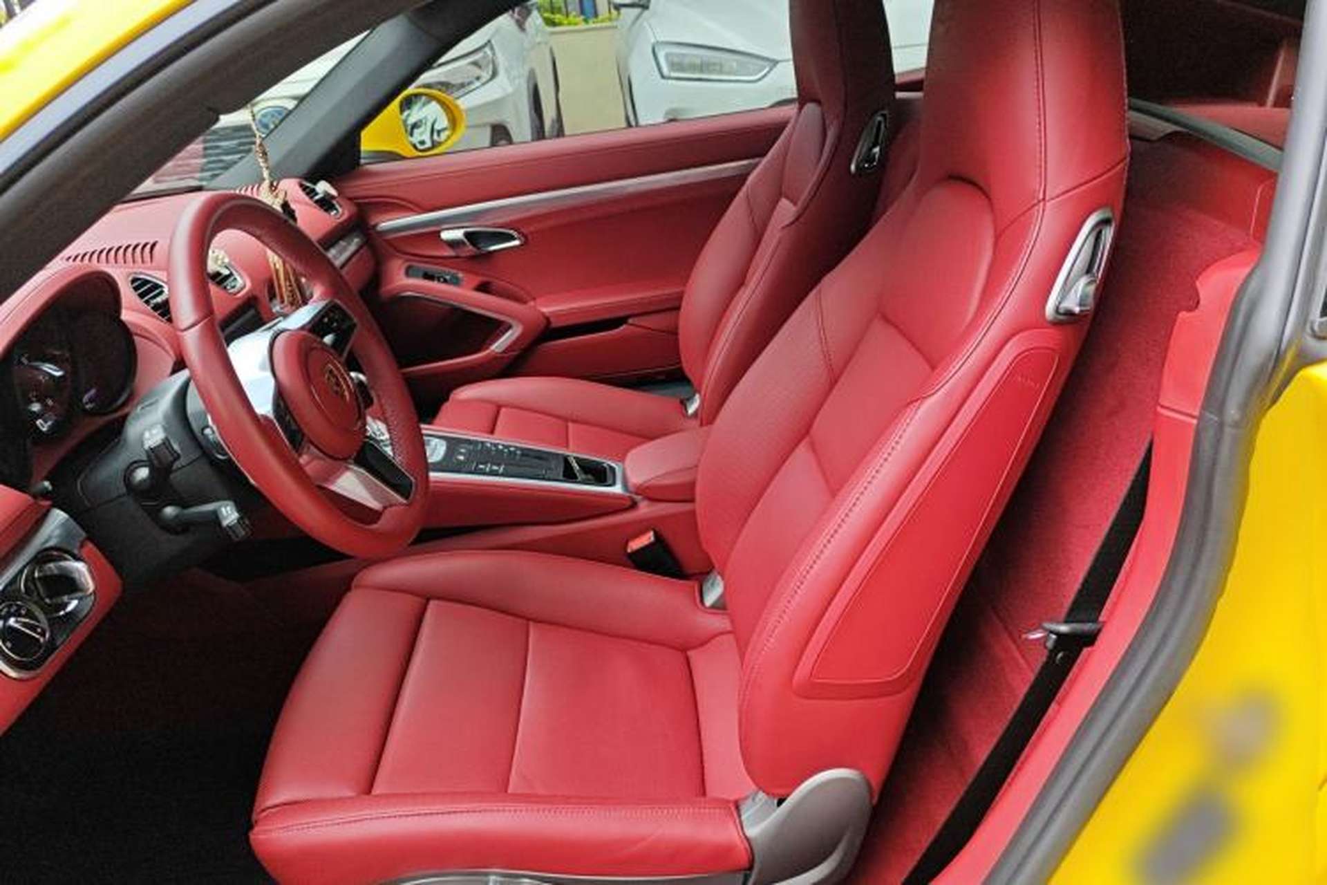 Used Porsche 718 2023 Cayman Style Edition 2.0T Left Rear Seat