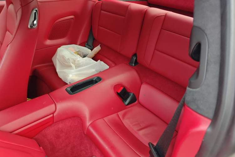 Used Porsche 911 2015 Carrera 4 3.4L Style Edition Interior 4