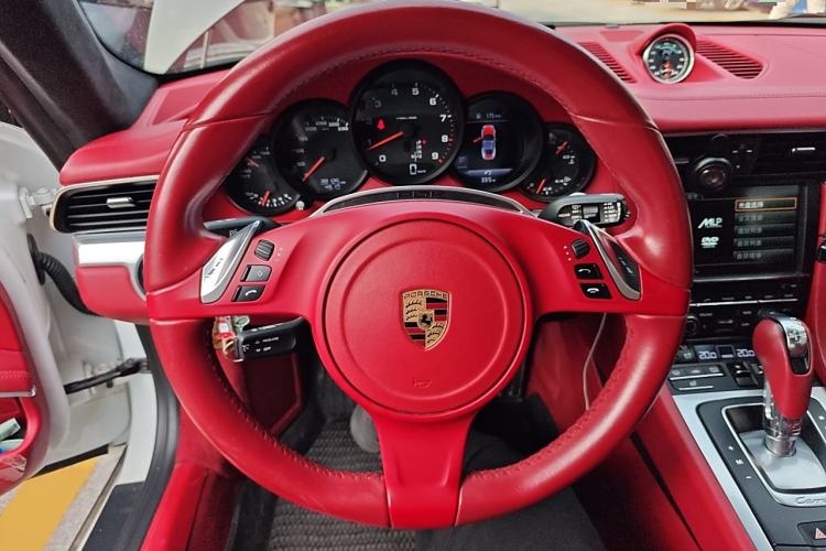 Used Porsche 911 2015 Carrera 4 3.4L Style Edition Steering Wheel