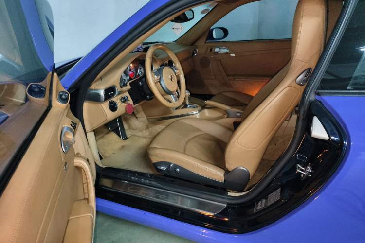 Used Porsche 911 2006 Carrera S AT 3.8L Driver Seat
