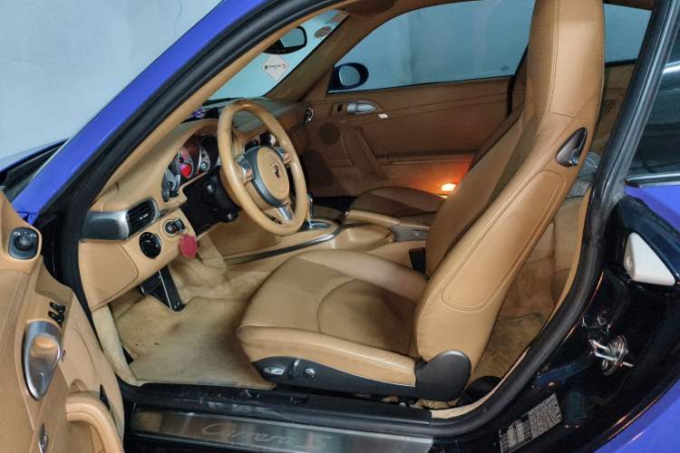 Used Porsche 911 2006 Carrera S AT 3.8L Left Front Seat