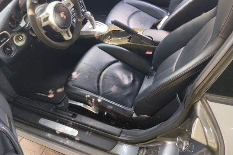 Used Porsche 911  Left Front Seat