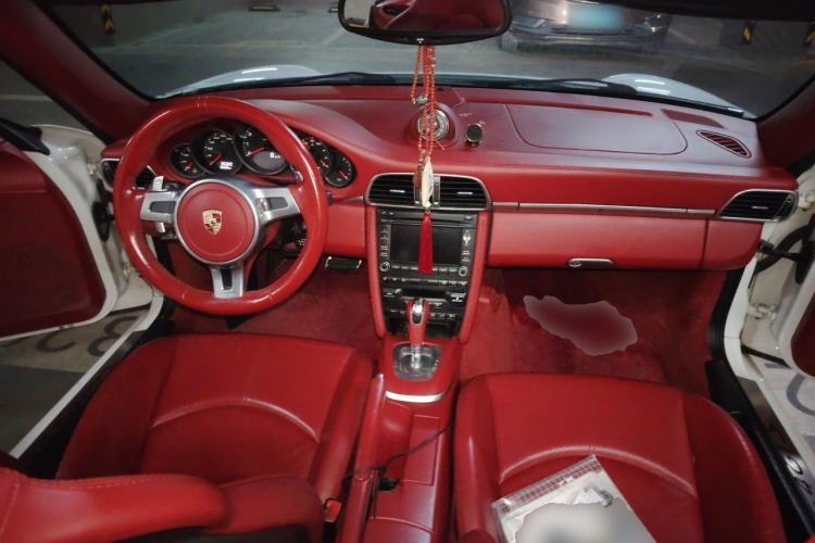 Used Porsche 911 2011 Carrera GTS Cabriolet 3.8L Center Console