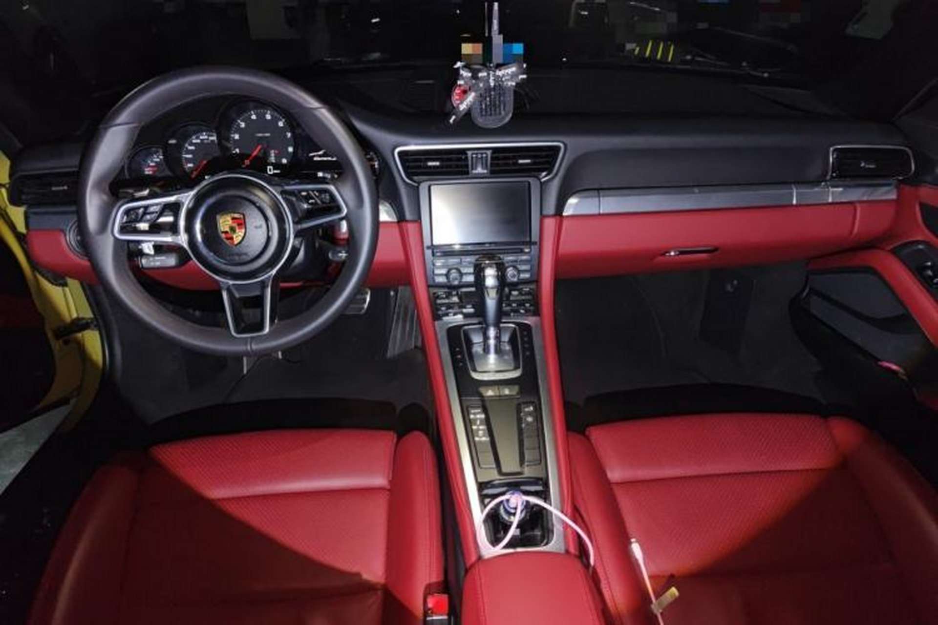 Used Porsche 911 2012 Carrera 3.4L Center Console