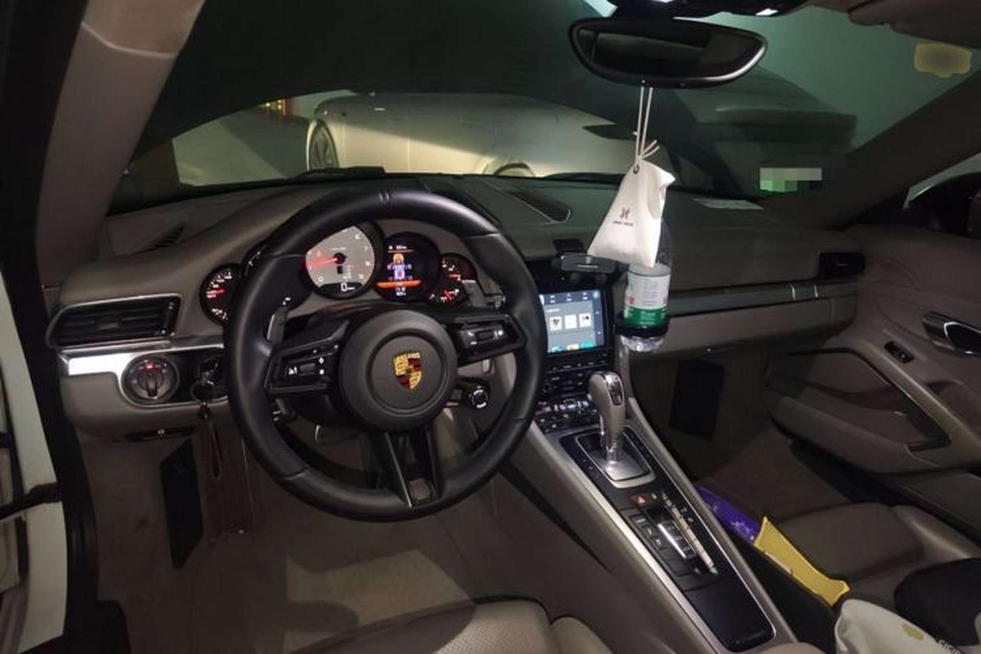 Used Porsche 911 2012 Carrera S 3.8L Center Console