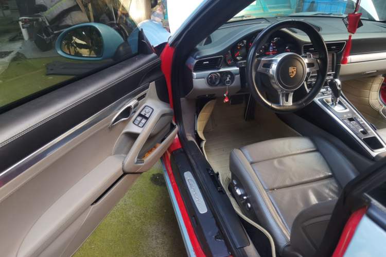 Used Porsche 911 2012 Carrera 3.4L Driver Seat