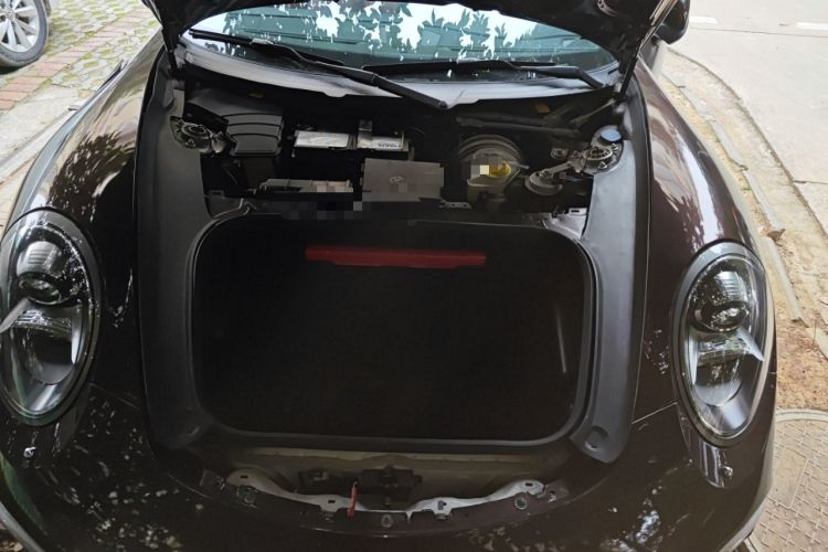 Used Porsche 911 2012 Carrera 3.4L Engine Bay