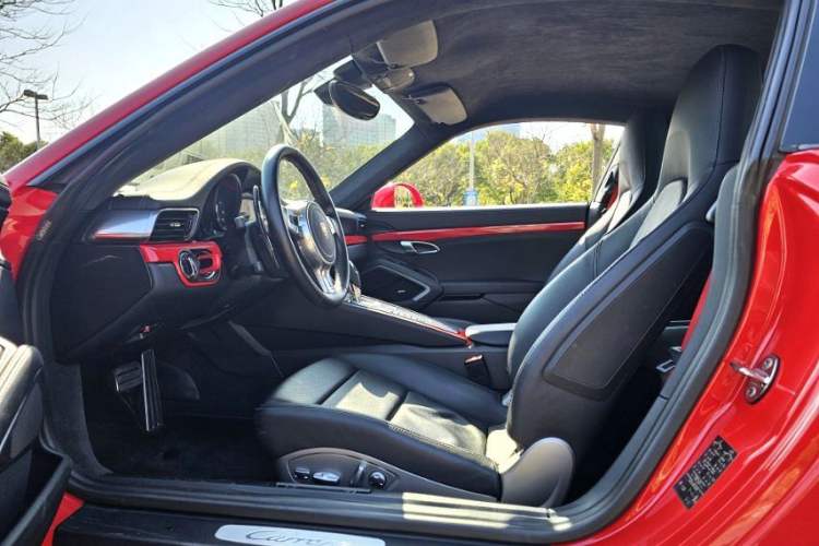 Used Porsche 911 2012 Carrera 3.4L Interior 1
