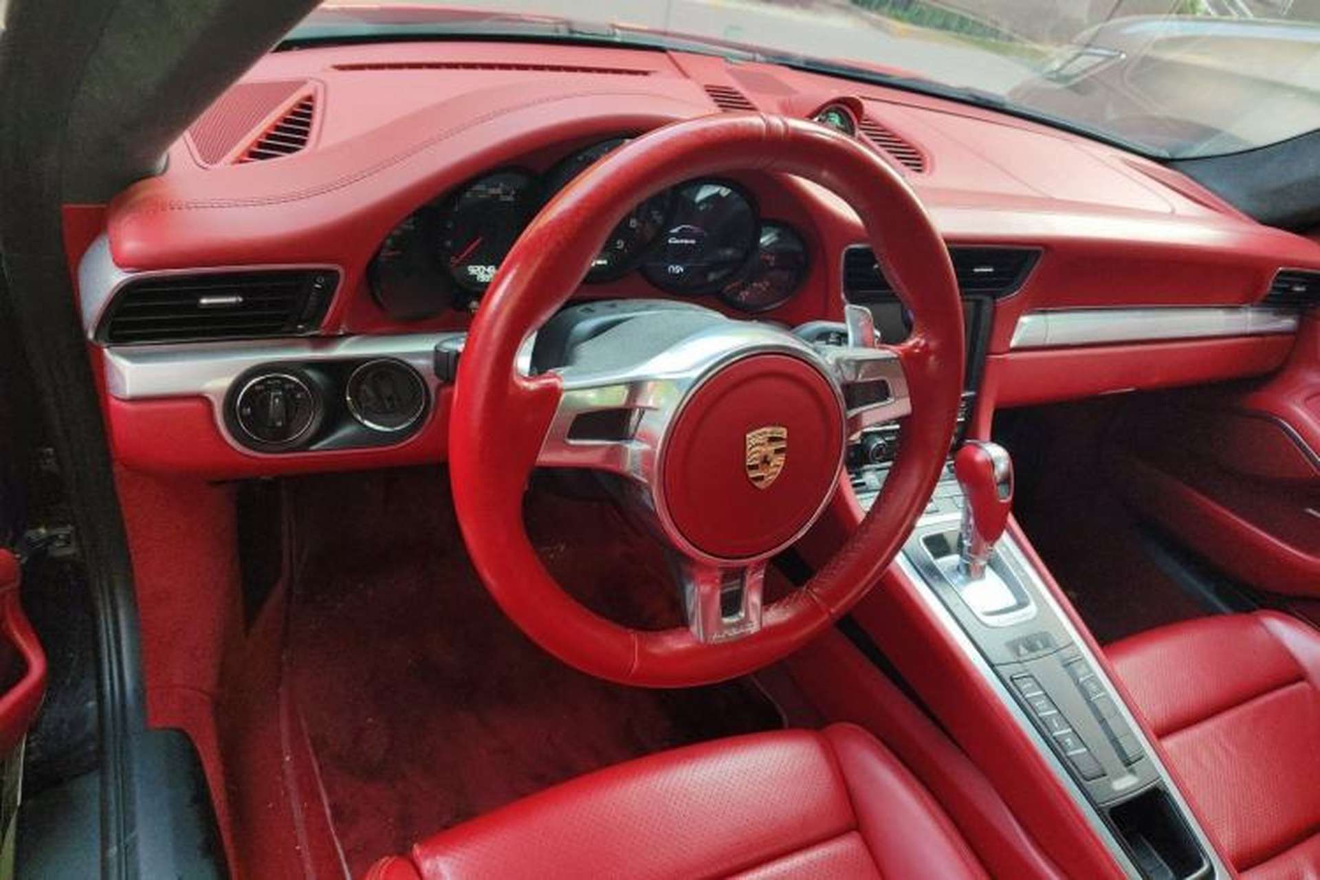 Used Porsche 911 2012 Carrera 3.4L Steering Wheel