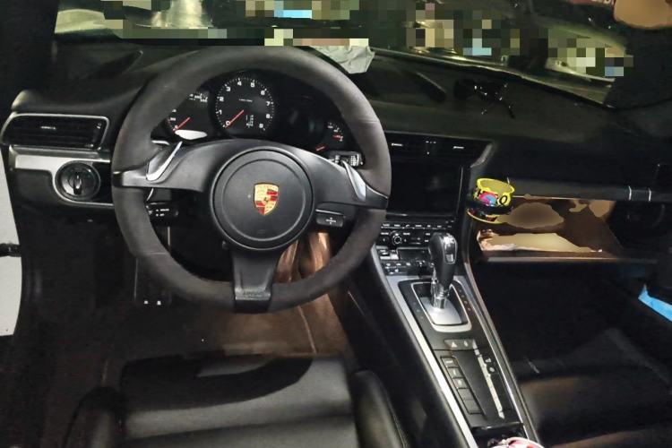Used Porsche 911 2012 Carrera 3.4L Center Console