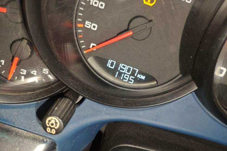Used Porsche 911 2012 Carrera 3.4L Odometer Close Up
