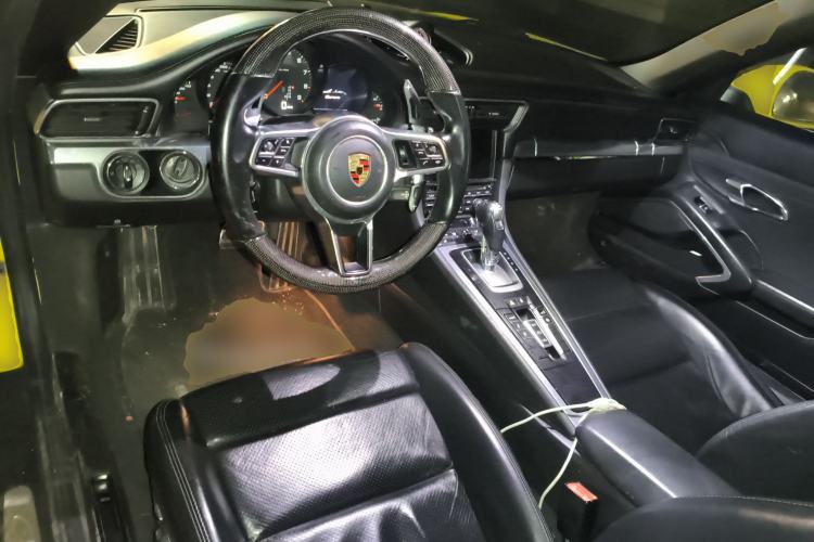 Used Porsche 911 2012 Carrera Cabriolet 3.4L Center Console