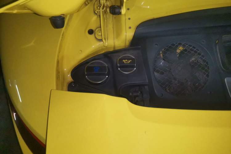 Used Porsche 911 2012 Carrera 3.4L Engine Bay Right