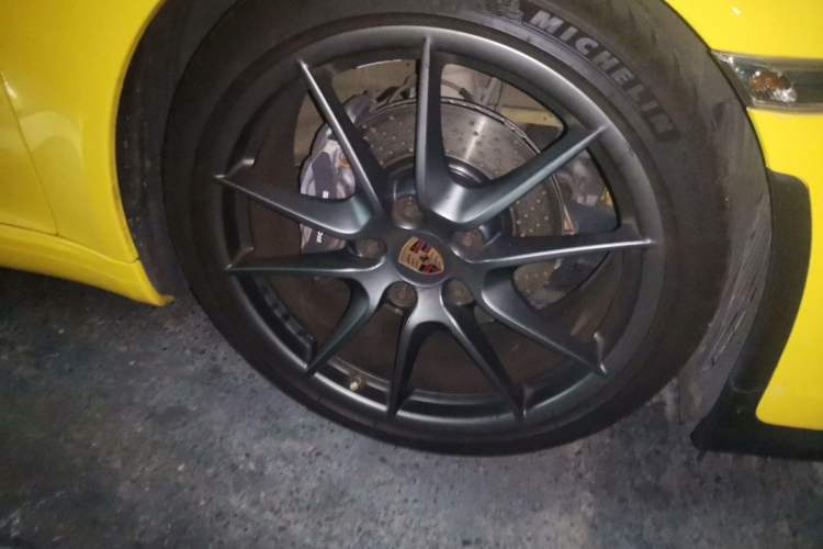 Used Porsche 911 2012 Carrera 3.4L Right Front Wheel Hub