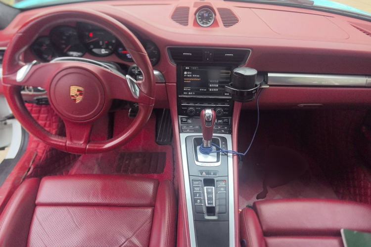 Used Porsche 911 2013 Carrera 4 3.4L Center Console