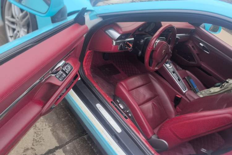 Used Porsche 911 2013 Carrera 4 3.4L Driver Seat