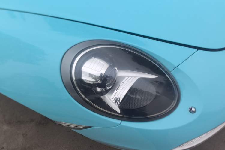 Used Porsche 911 2013 Carrera 4 3.4L Right Front Headlight