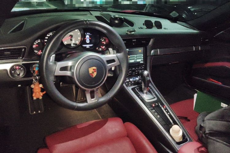 Used Porsche 911 2014 Targa 4S 3.8L Center Console